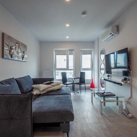 Fancy Penthouse Studio With Lakeview W10 부쿠레슈티 외부 사진
